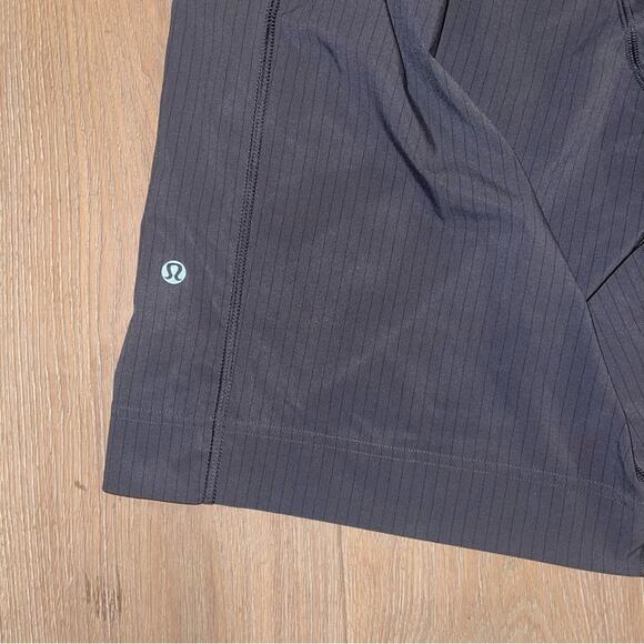 Lululemon Running, Training Basketball Shorts Grey w Black Pinstripe 11"… - Picture 6 of 7